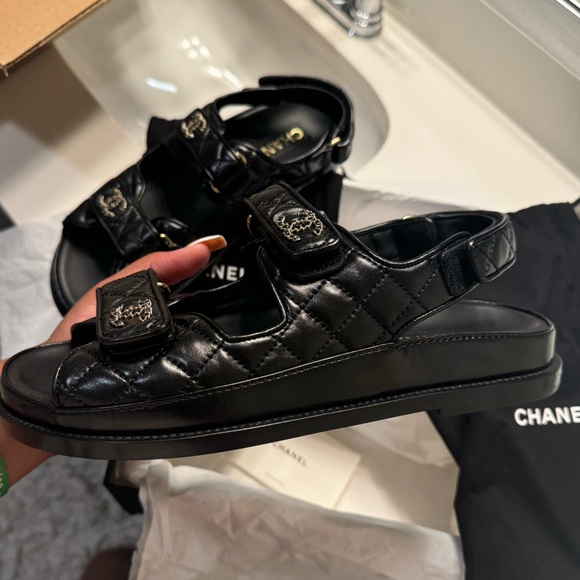 Chaussons Mules Femme FermÃ© Chanel Sandales Cuir Femme 2020